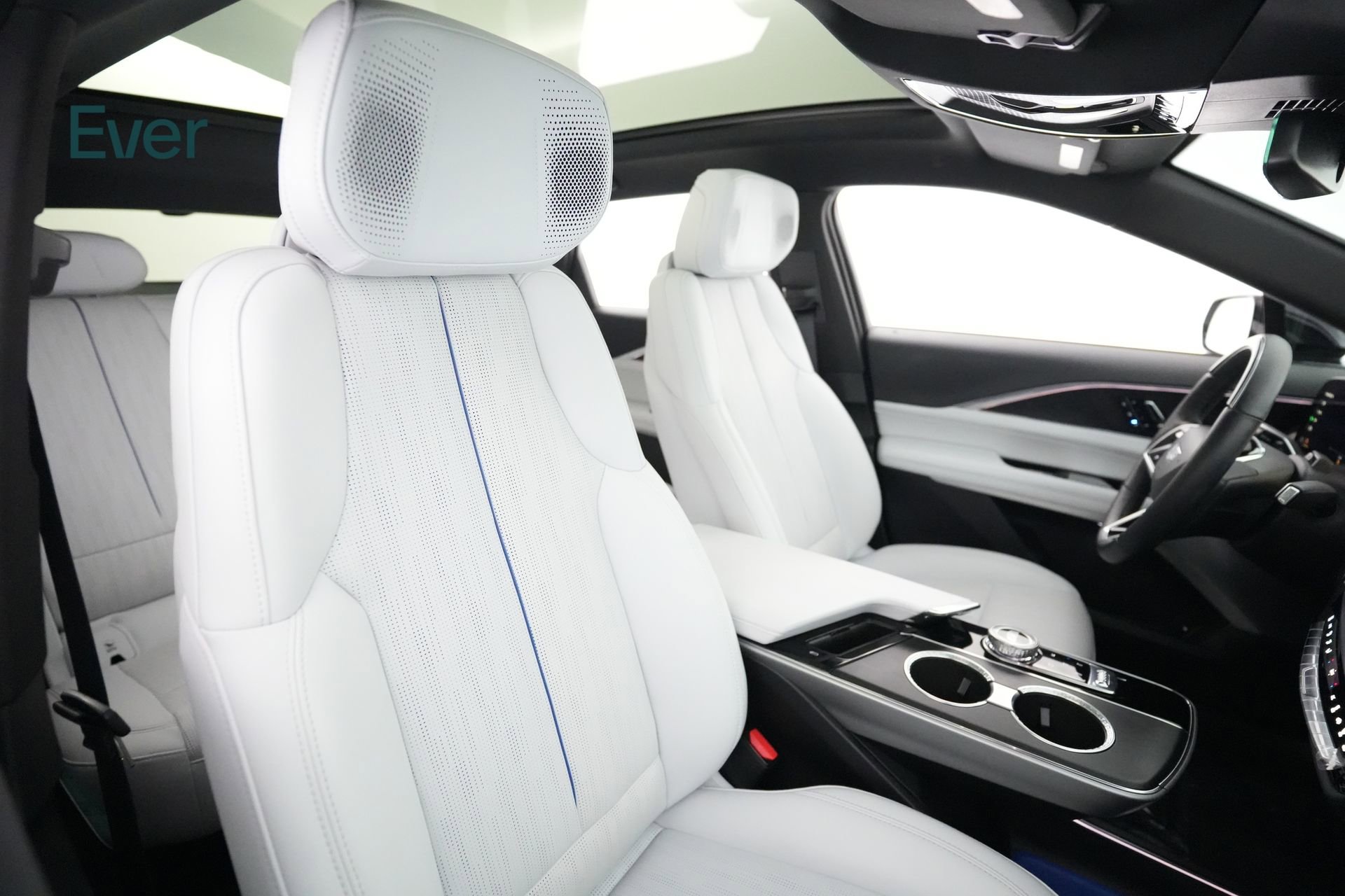 Used 2024 Cadillac Lyriq Luxury RWD image 23