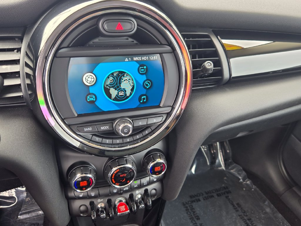 Used 2019 MINI Cooper 2-Door Hardtop FWD image 19