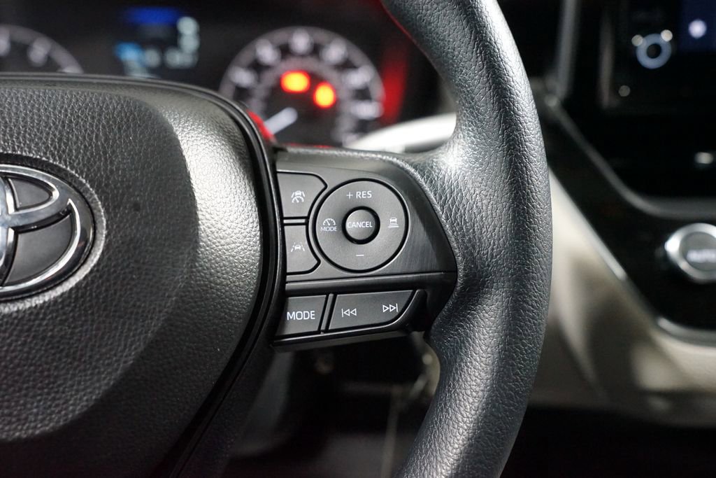 Certified 2025 Toyota Corolla LE image 13