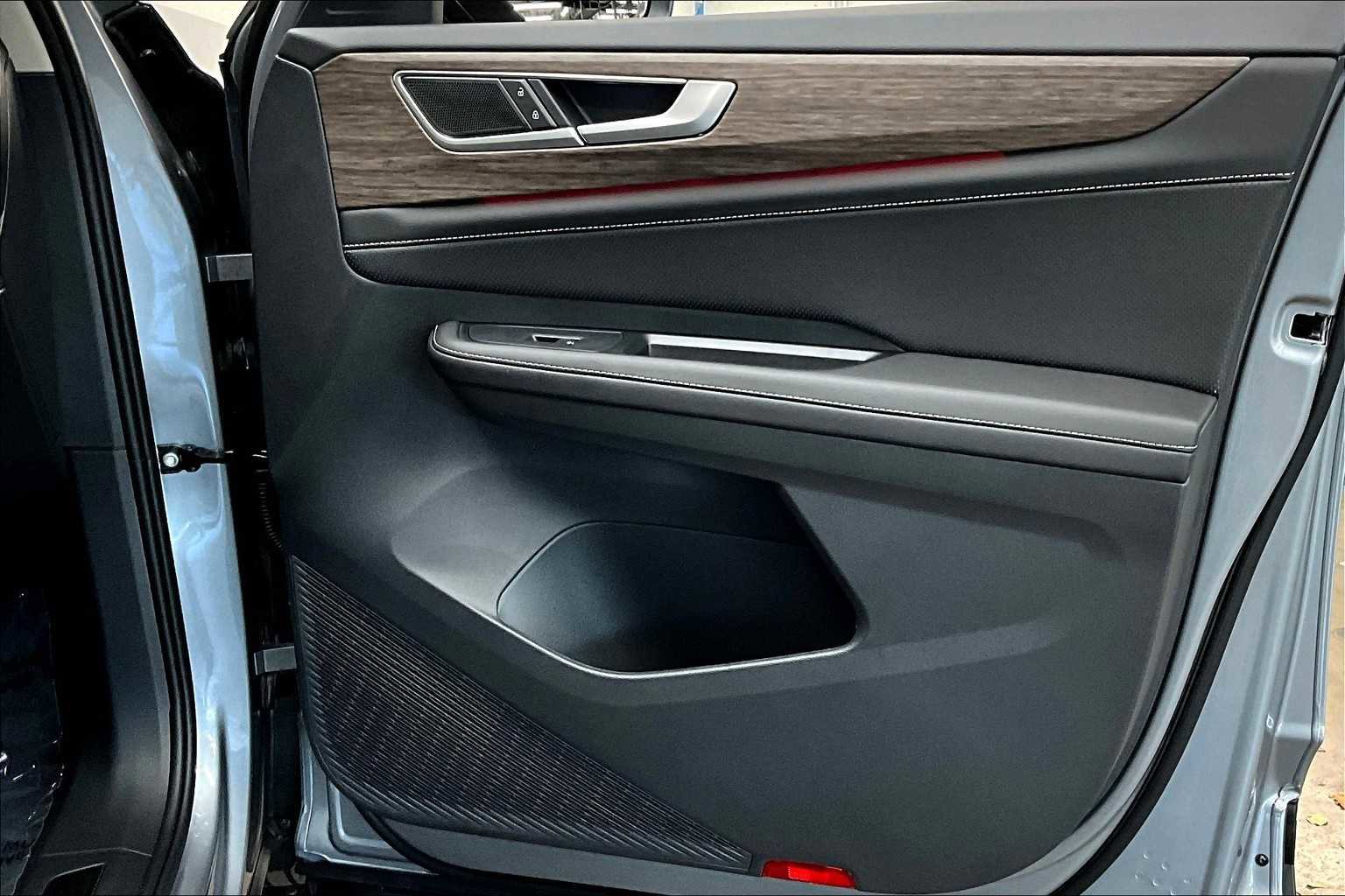 New 2026 Volkswagen Atlas SEL image 30