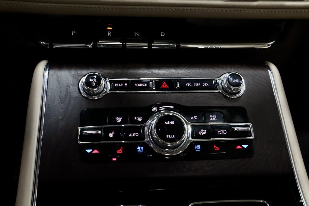 Used 2021 Lincoln Aviator Reserve w/ Elements Package Plus image 33