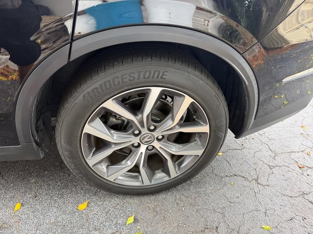 Used 2024 Acura MDX w/ Technology Package FWD image 13