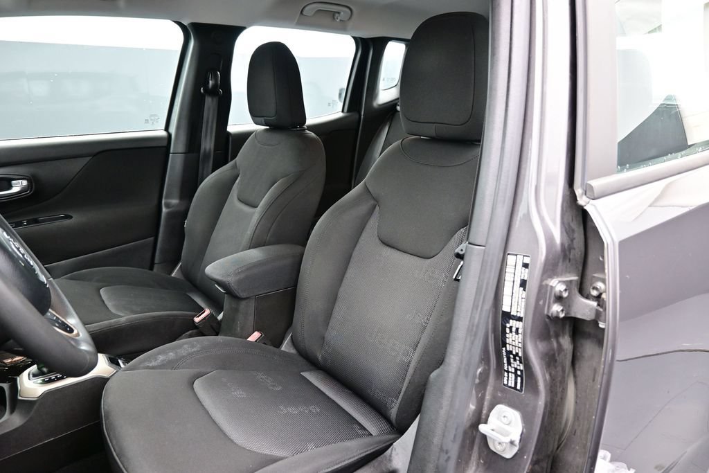 Used 2017 Jeep Renegade Sport w/ Power & Air Group FWD image 21