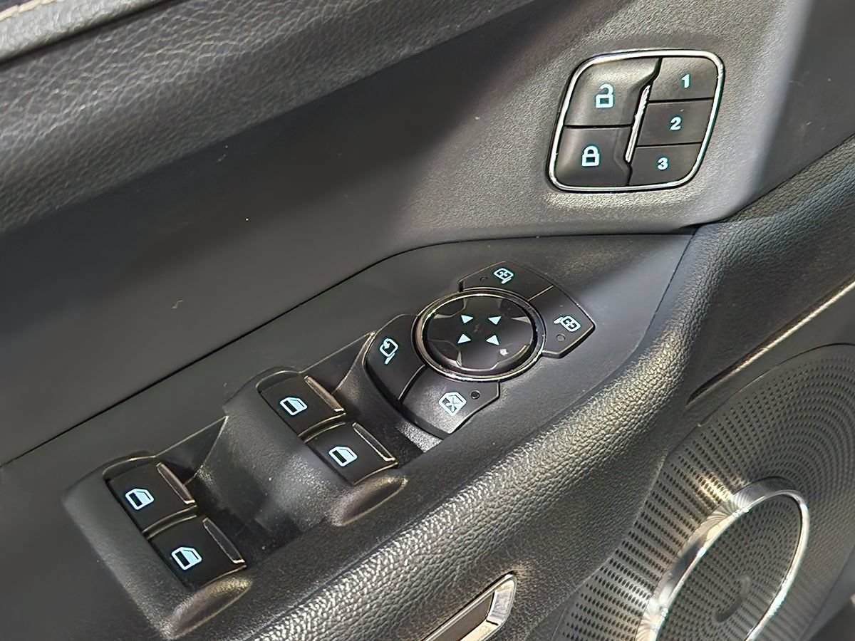 Used 2022 Ford Expedition XLT AWD/4WD image 44