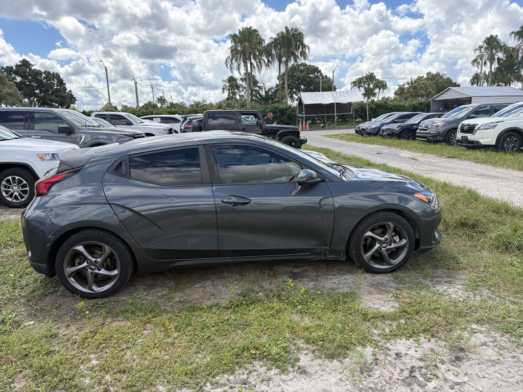 Used 2019 Hyundai Veloster 2.0 FWD image 6