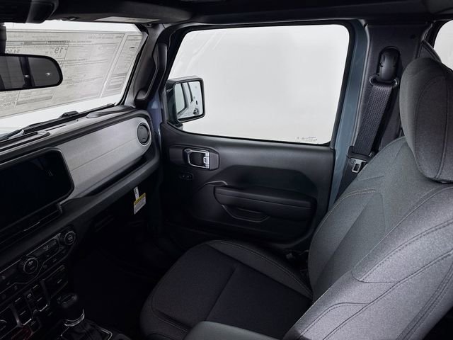 New 2026 Jeep Gladiator Sport image 25