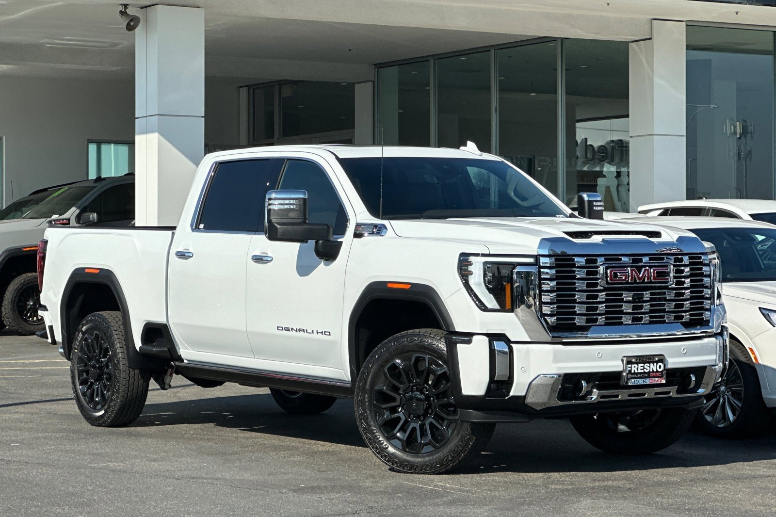New 2026 GMC Sierra 2500 Denali w/ Denali Reserve Package image 2