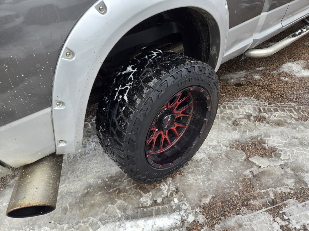 Used 2012 RAM 2500 Laramie w/ Cold Weather Group image 10