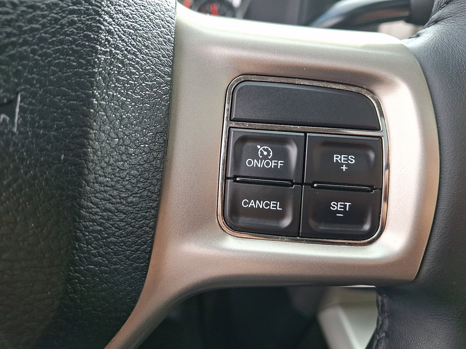 Used 2013 RAM 3500 Laramie image 20