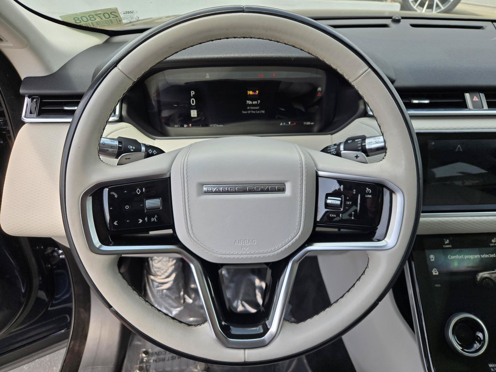 Used 2023 Land Rover Range Rover Velar R-Dynamic S AWD/4WD image 15