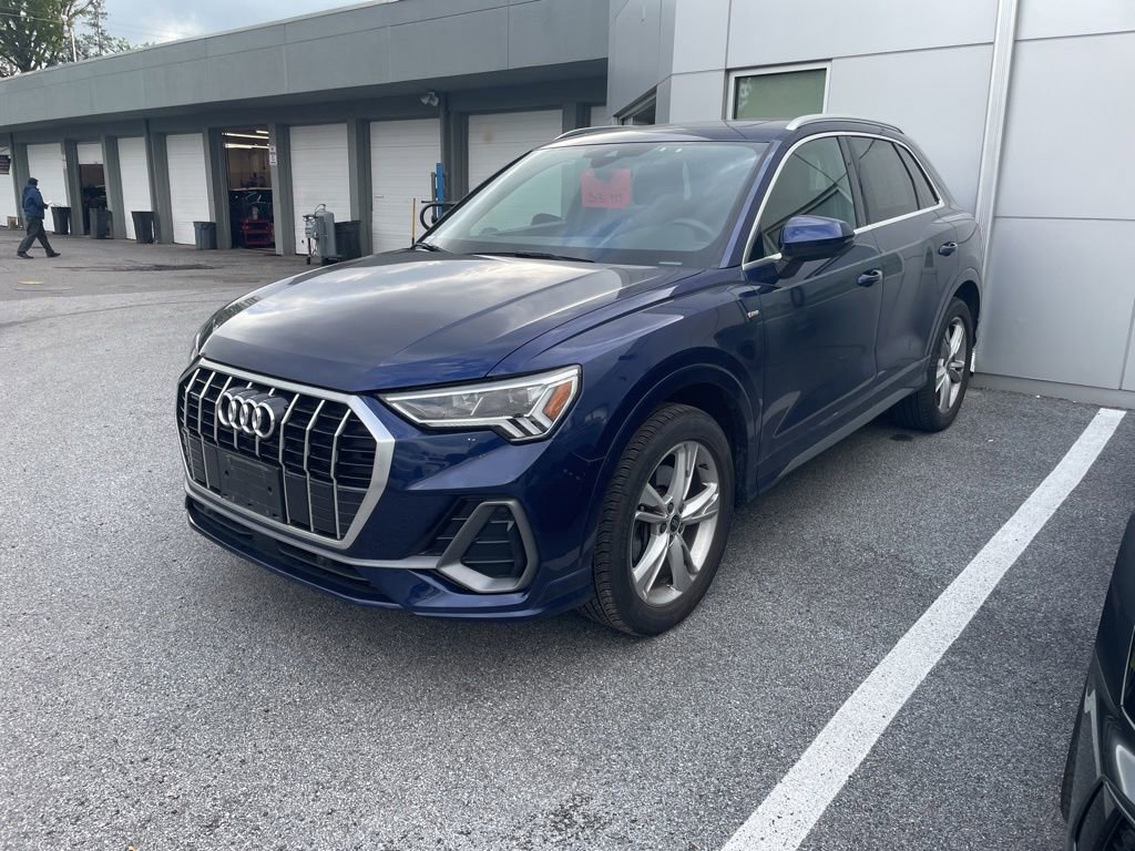 Used 2023 Audi Q3 2.0T Premium Plus AWD/4WD image 1
