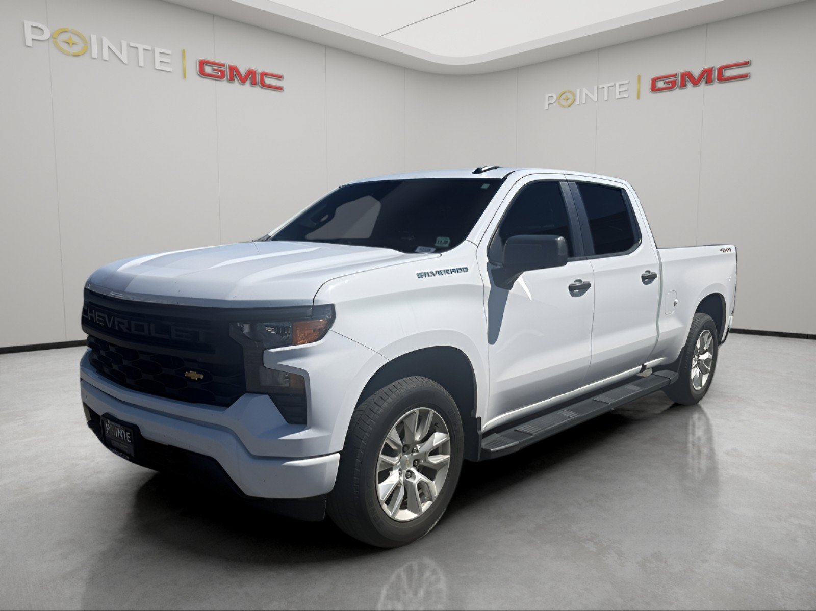 Used 2023 Chevrolet Silverado 1500 Custom AWD/4WD image 7