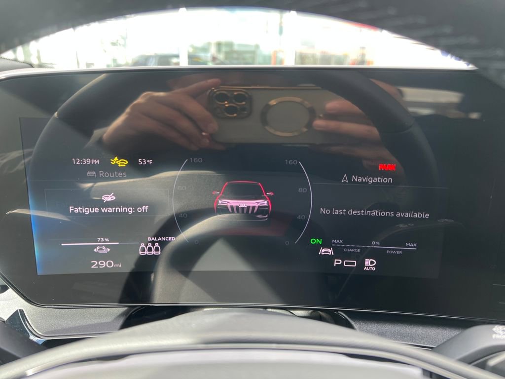 Used 2025 Audi Q6 e-tron Premium w/ Convenience Package image 16