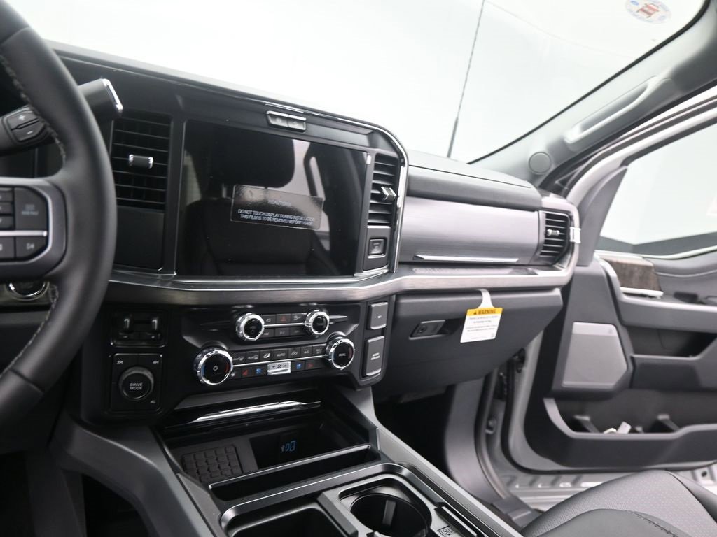 New 2026 Ford F350 Lariat w/ Chrome Package image 2