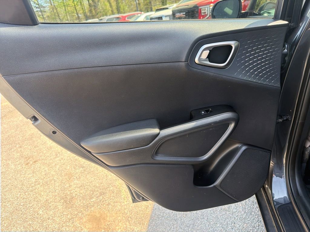 Used 2021 Kia Soul S image 22