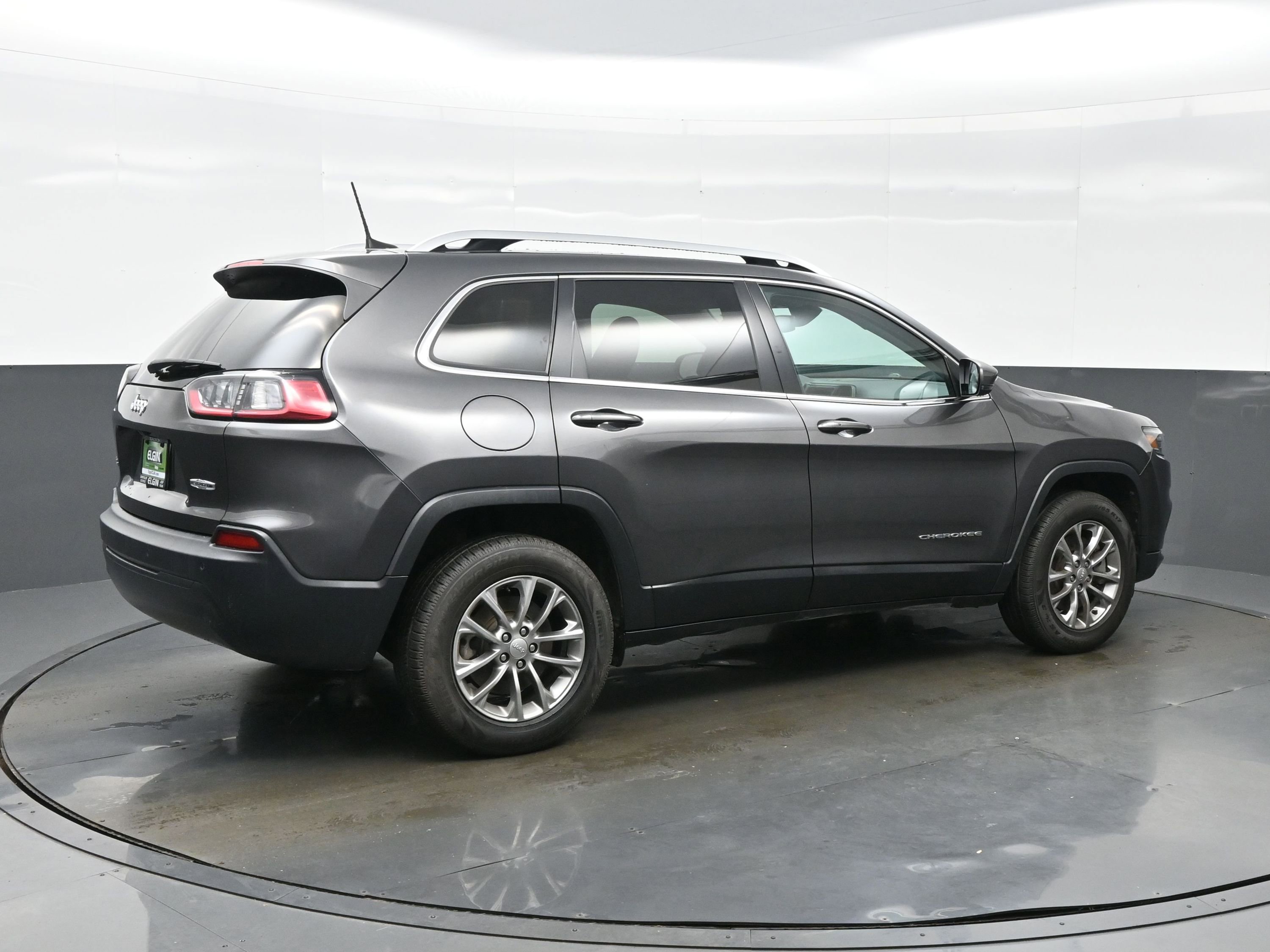 Used 2020 Jeep Cherokee Latitude Plus w/ Comfort/Convenience Group image 6
