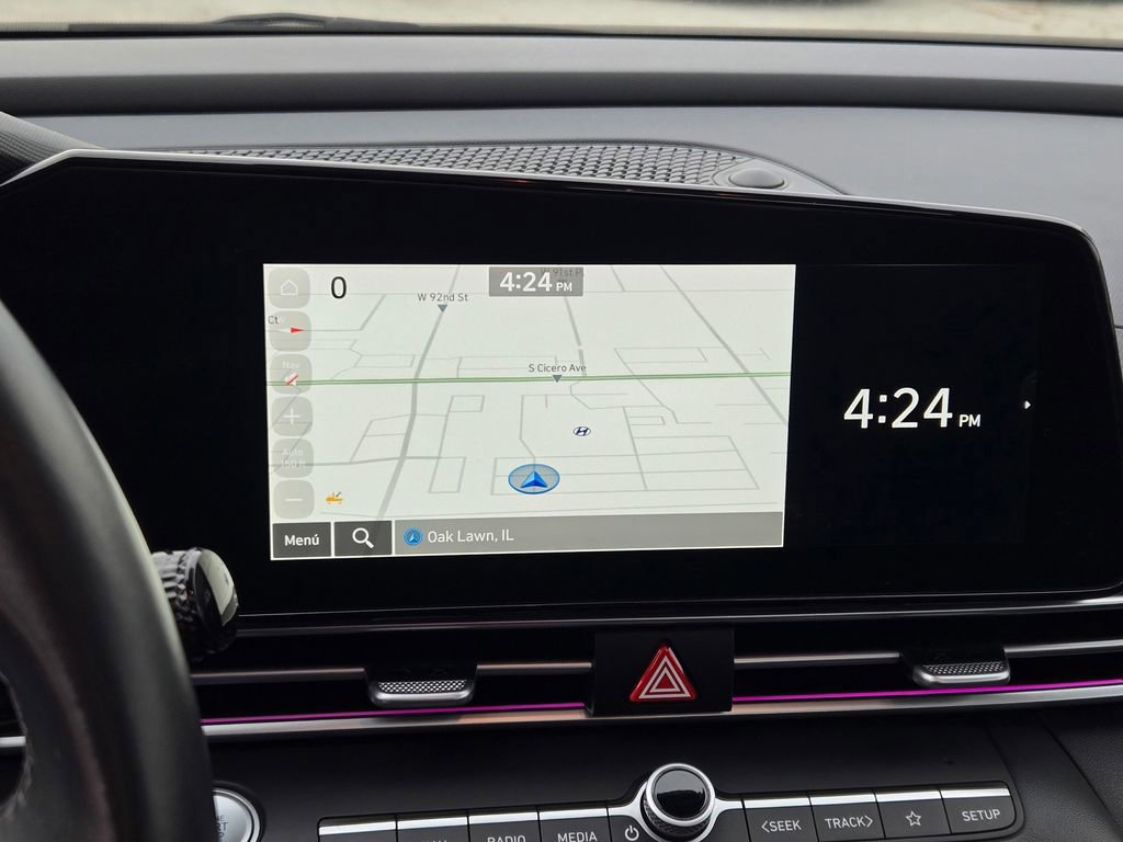 Used 2024 Hyundai Elantra Limited image 32