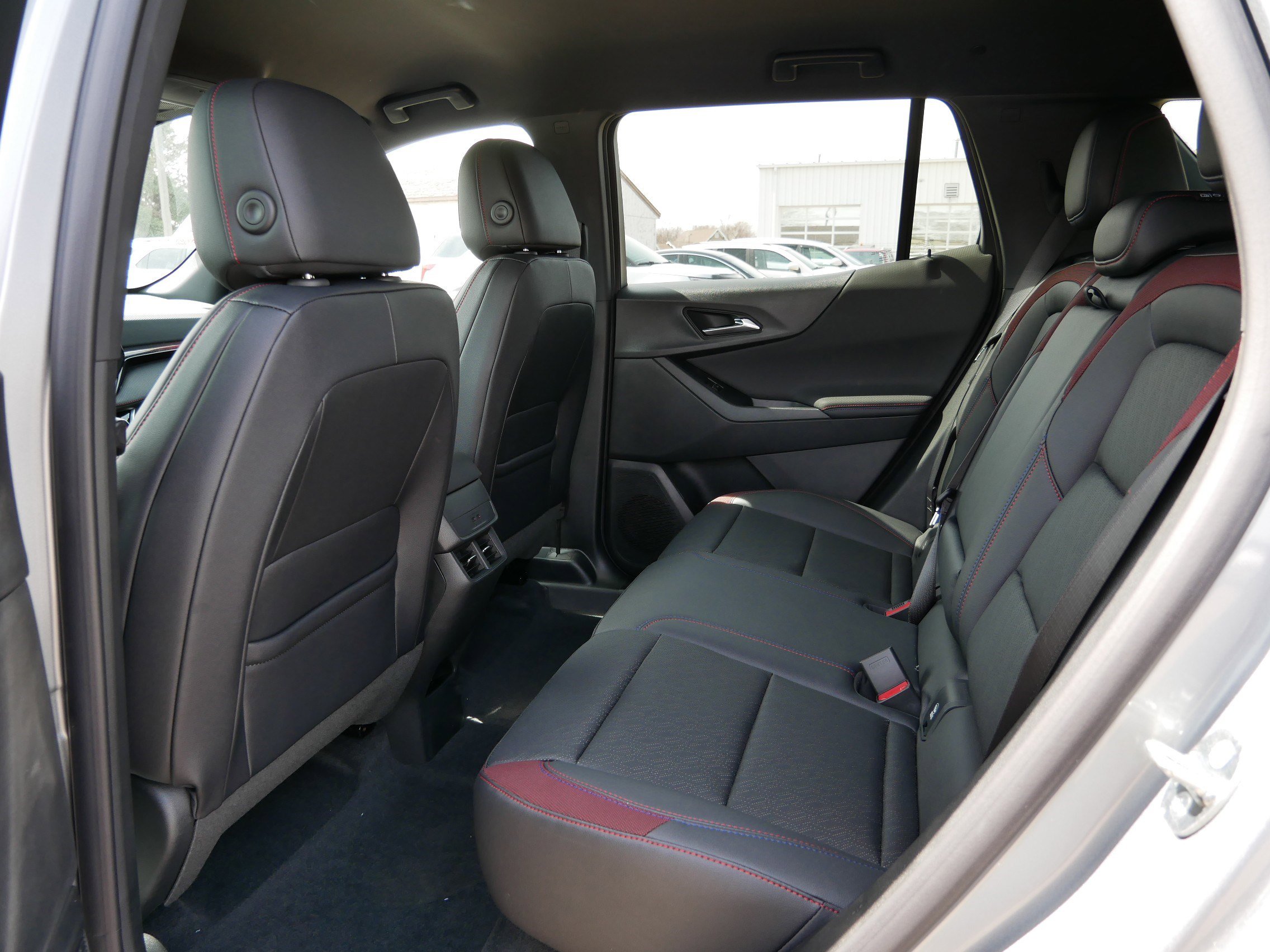New 2026 Chevrolet Equinox RS w/ Safety and Technology Package AWD/4WD image 12