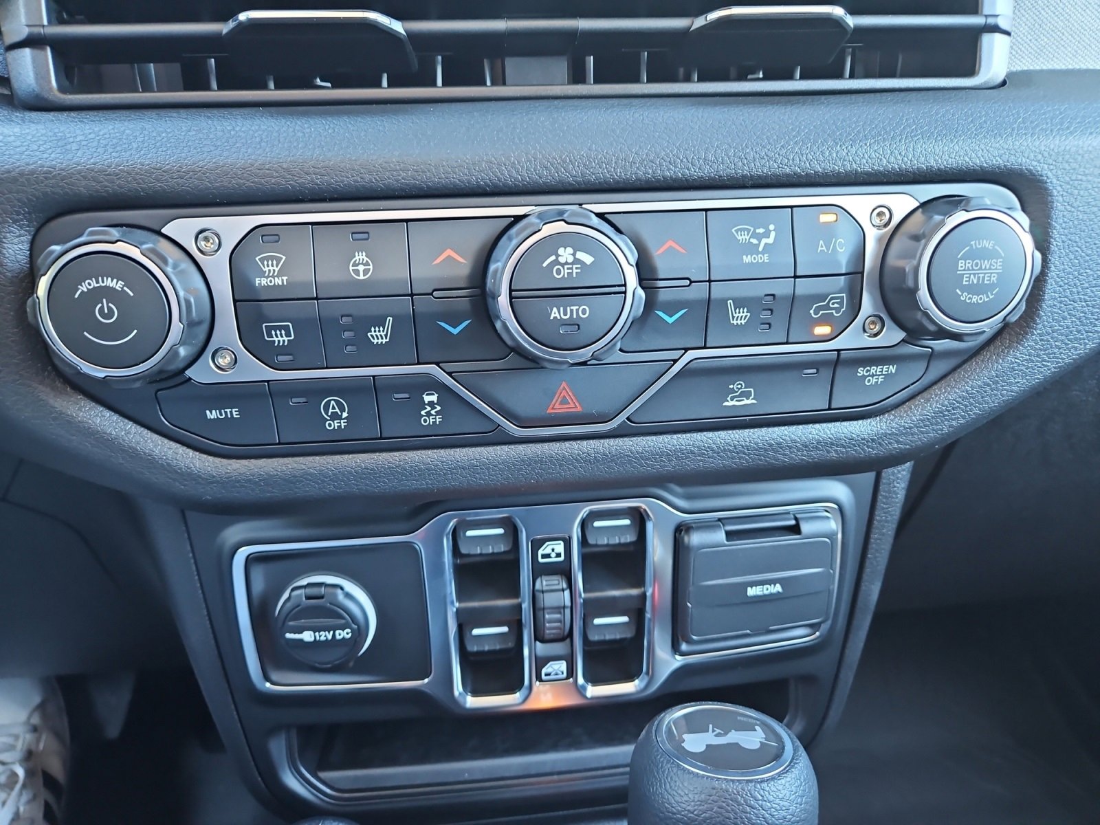 New 2026 Jeep Wrangler Sport S image 28