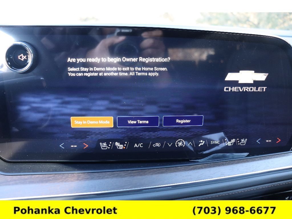 New 2026 Chevrolet Suburban High Country AWD/4WD image 15