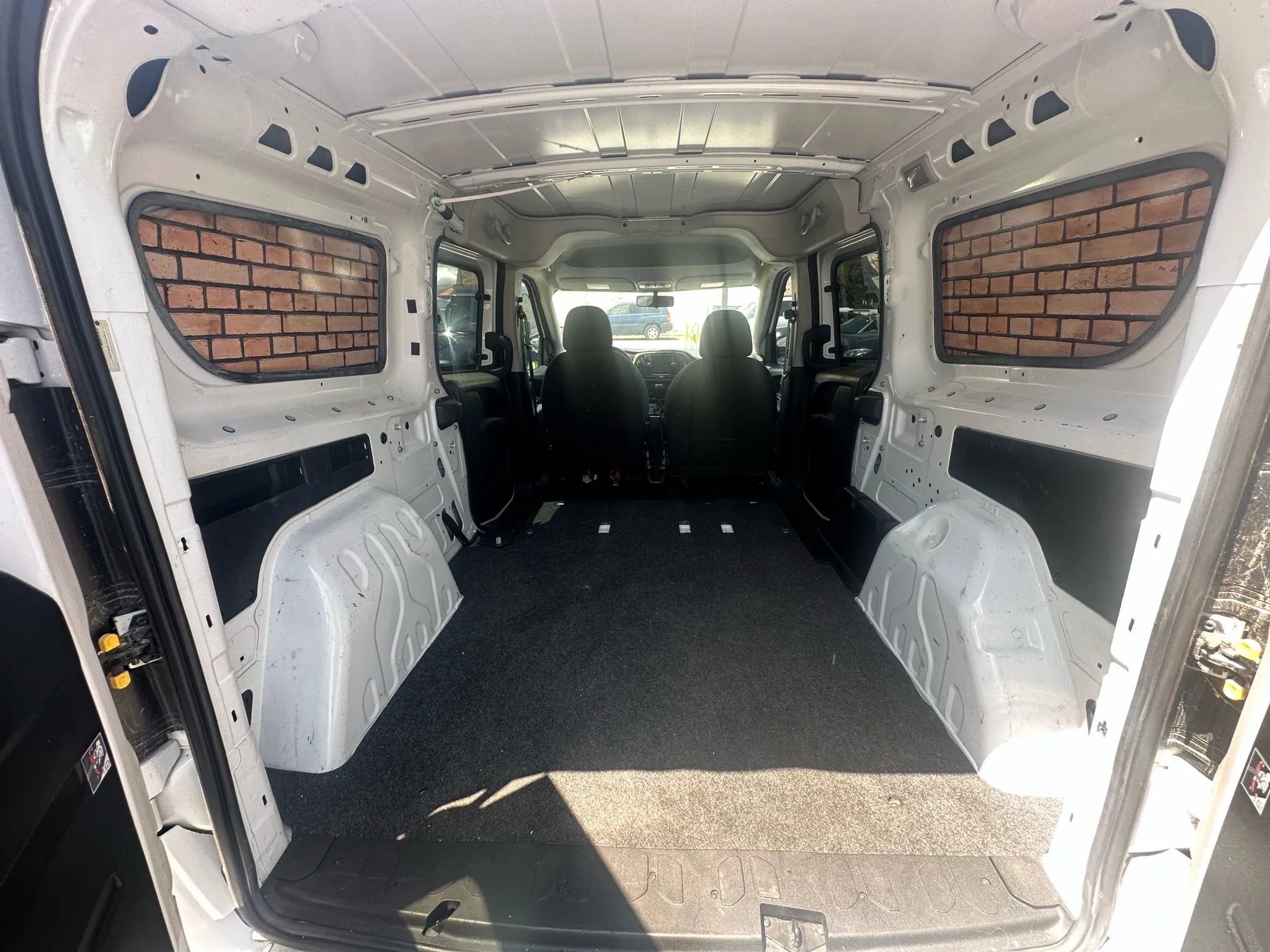 Used 2015 RAM ProMaster City Tradesman SLT w/ Rear Back-up Camera Group image 12