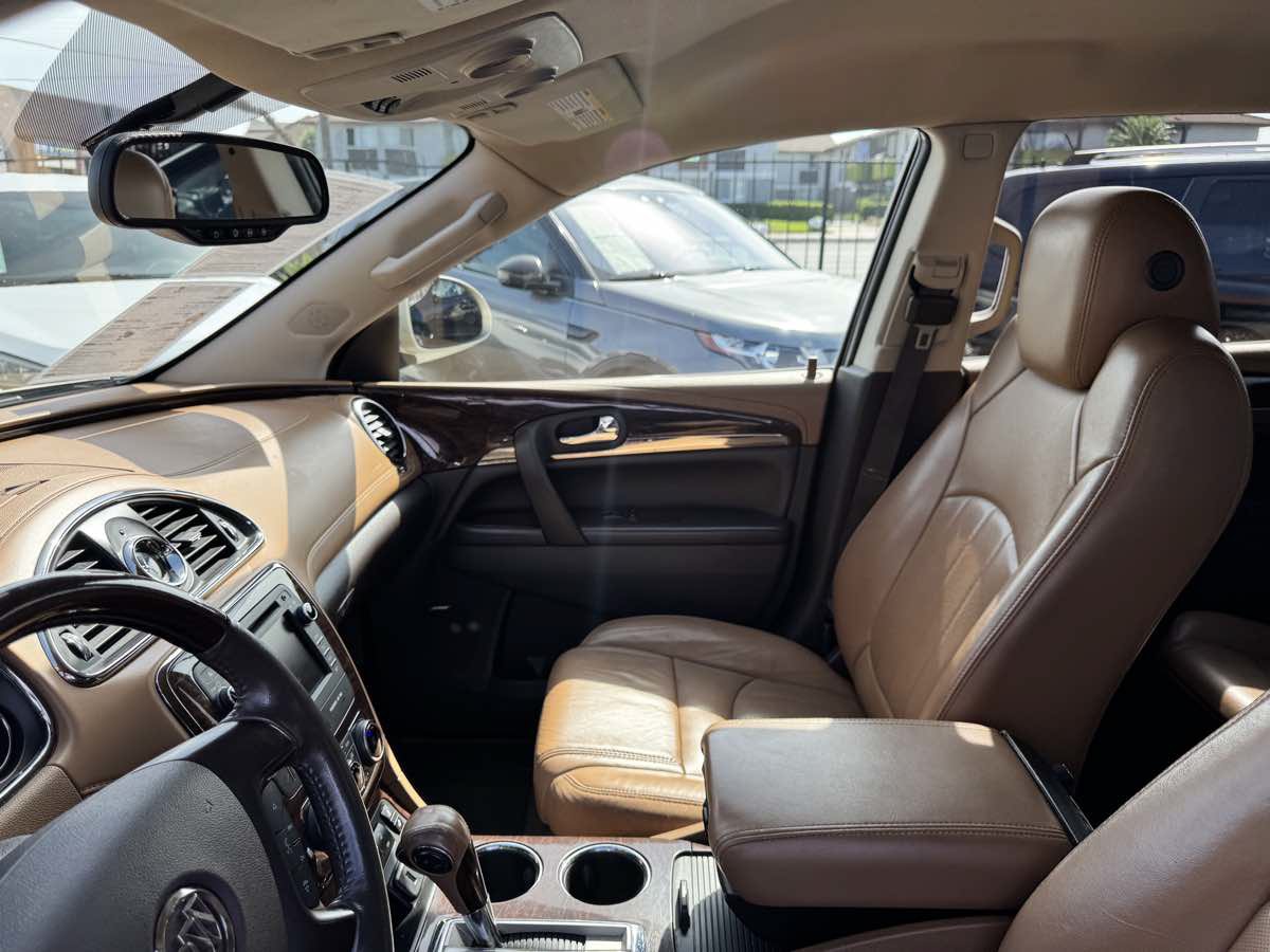 Used 2015 Buick Enclave Leather FWD image 35