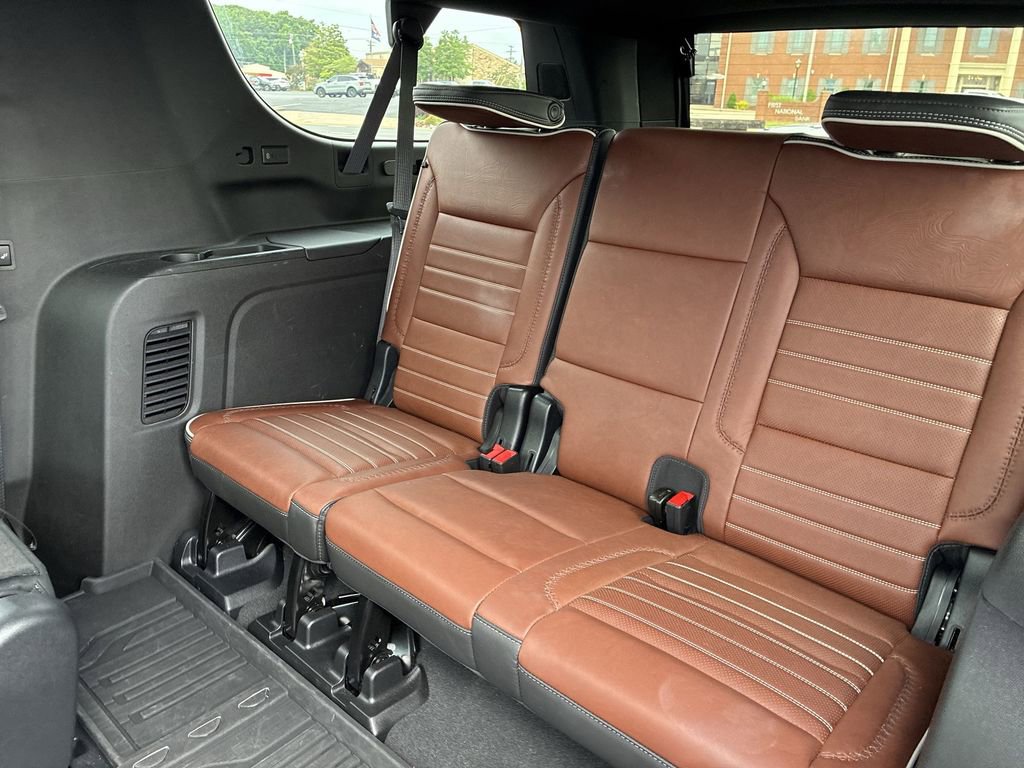 Used 2024 GMC Yukon XL Denali Ultimate AWD/4WD image 20