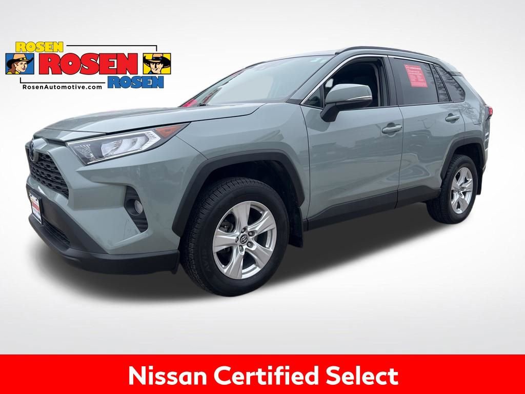 Used 2020 Toyota RAV4 XLE w/ Convenience Package image 1