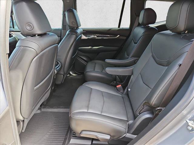 Used 2024 Cadillac XT6 Premium Luxury w/ Technology Package FWD image 25