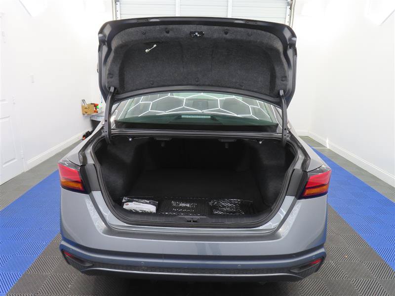 Used 2024 Nissan Altima 2.5 SV FWD image 8