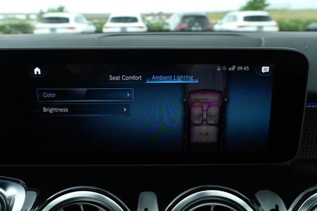 Used 2020 Mercedes-Benz GLB 250 image 18