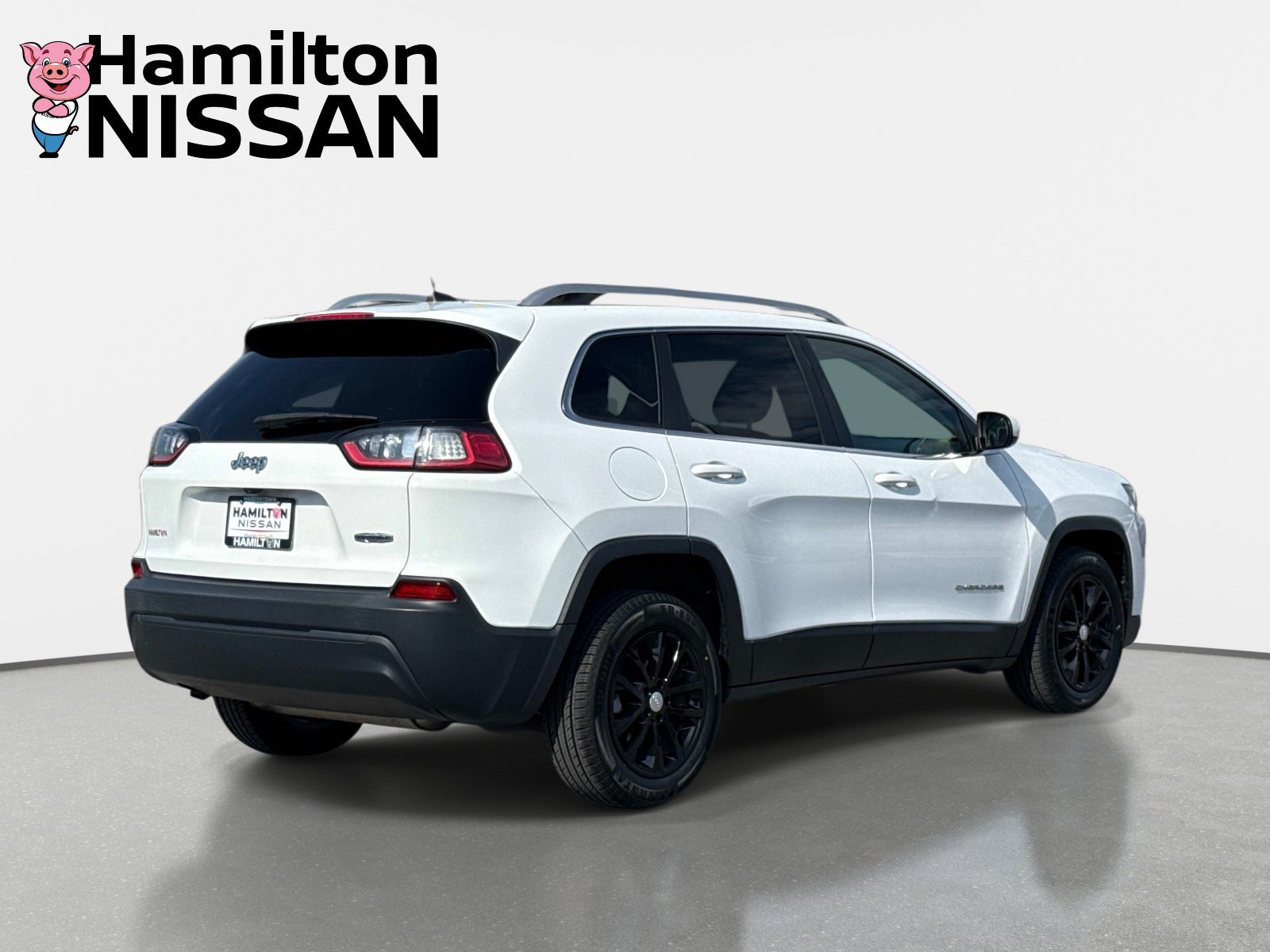 Used 2019 Jeep Cherokee Latitude w/ Popular Appearance Group FWD image 2