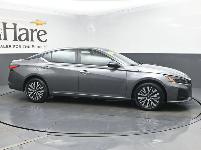 Used 2025 Nissan Altima 2.5 SV AWD/4WD image 64