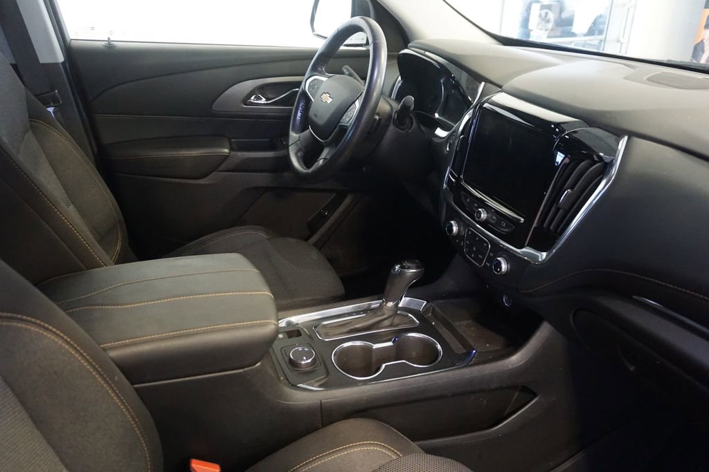 Used 2018 Chevrolet Traverse LT FWD image 24