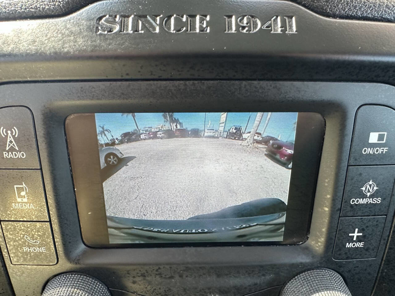 Used 2015 Jeep Renegade Latitude image 23