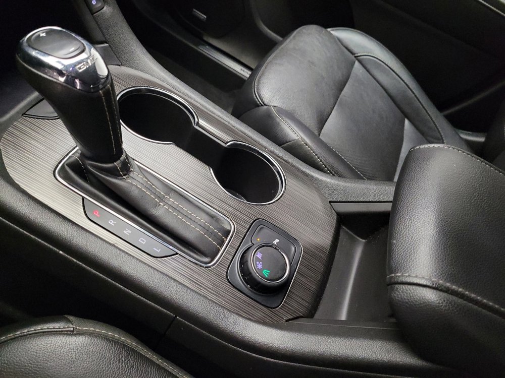 Used 2019 GMC Acadia SLT image 26