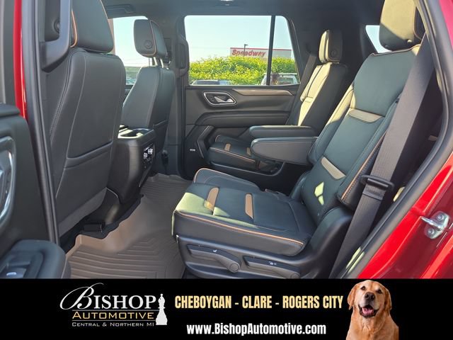 Used 2024 GMC Yukon AT4 w/ AT4 Premium Plus Package AWD/4WD image 16