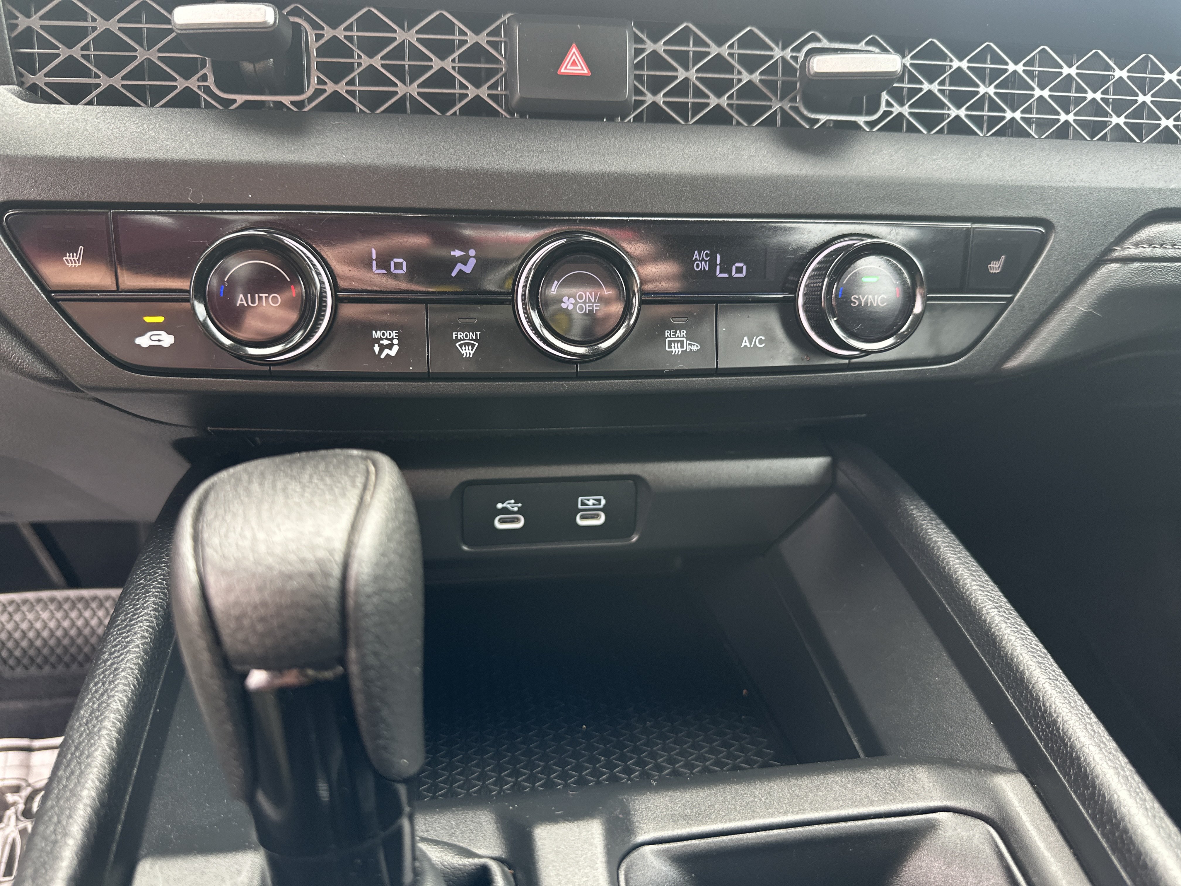 Used 2025 Honda Accord SE image 32