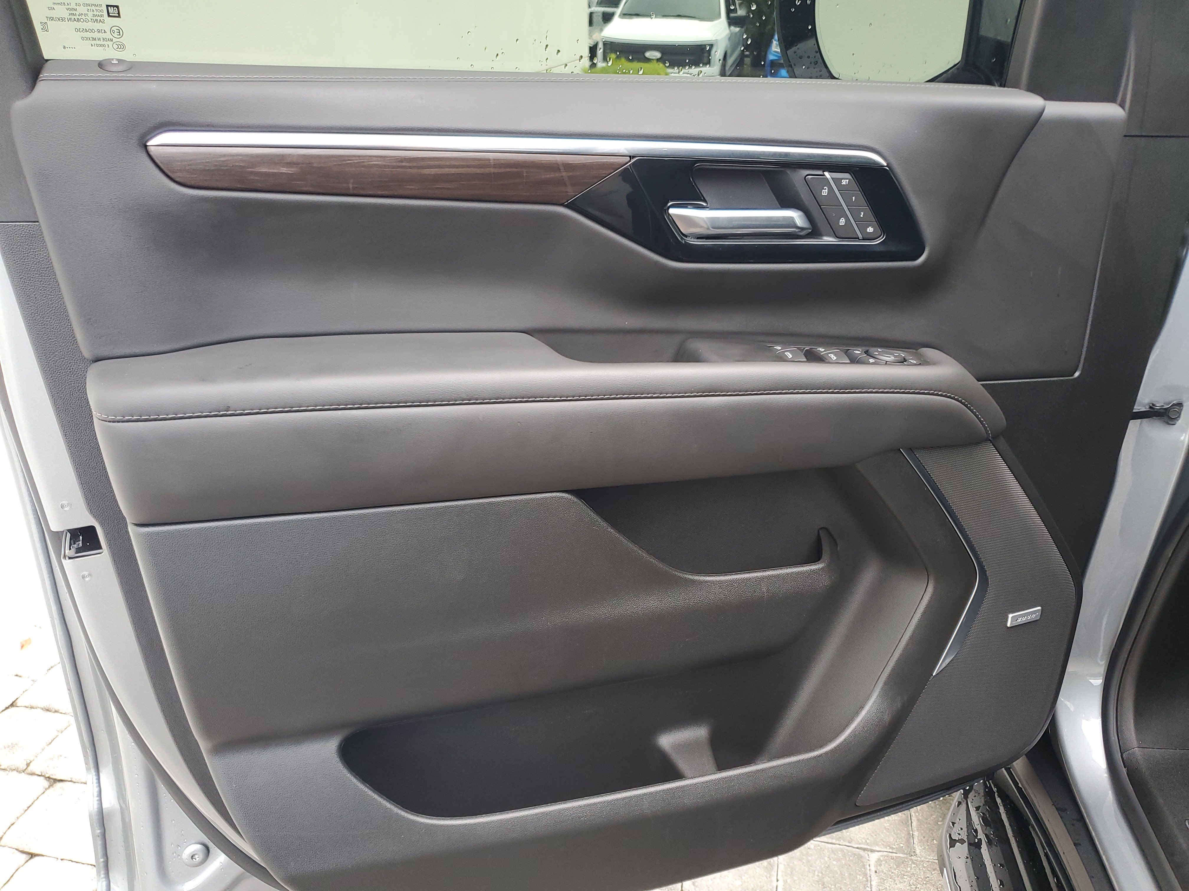 Used 2026 Chevrolet Tahoe LT w/ Comfort Package RWD image 19