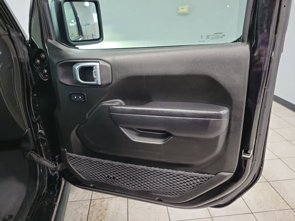 Used 2024 Jeep Wrangler Unlimited Rubicon 4xe image 31