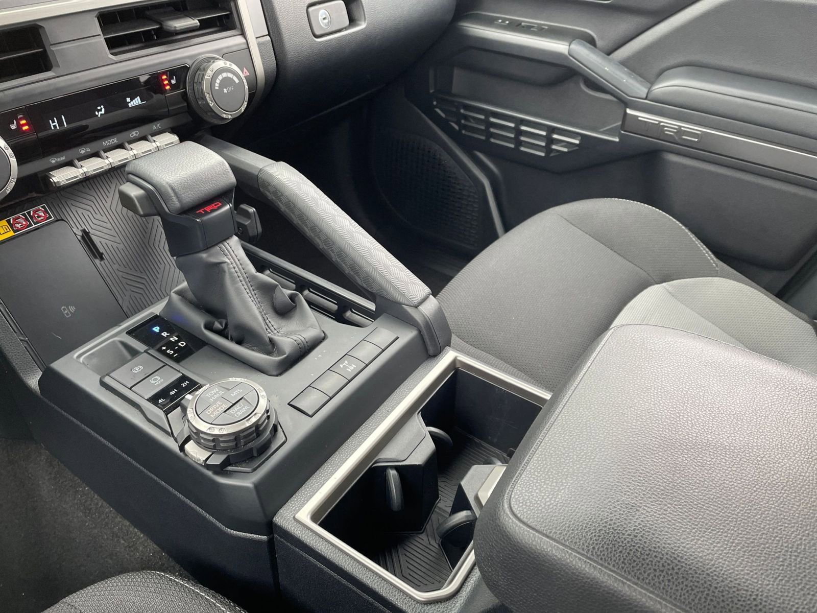 Used 2025 Toyota 4Runner TRD Off-Road image 40