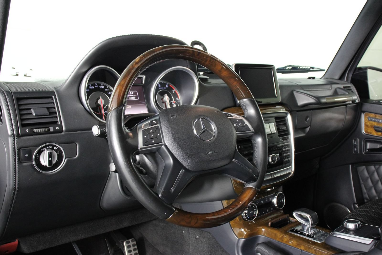 Used 2015 Mercedes-Benz G 63 AMG 4MATIC image 14