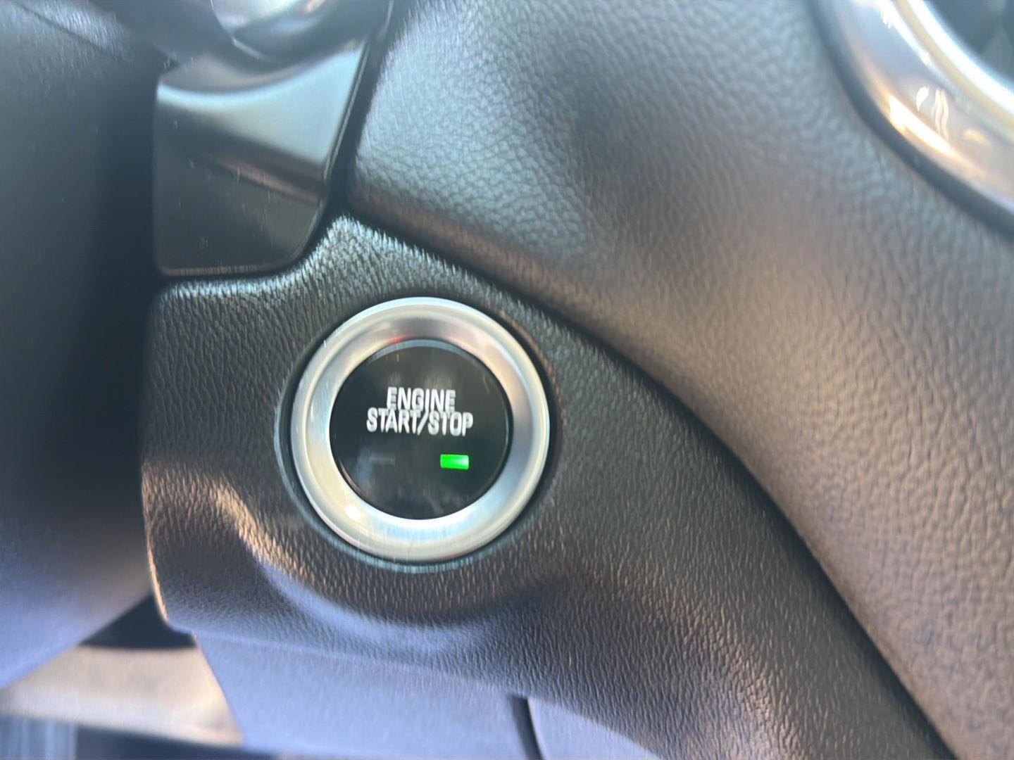 Used 2022 Chevrolet Equinox LT image 24
