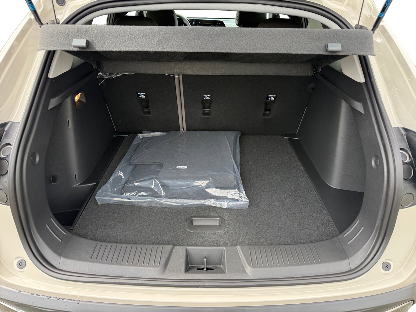 New 2026 Chevrolet Trax ACTIV w/ Sunroof Package FWD image 17
