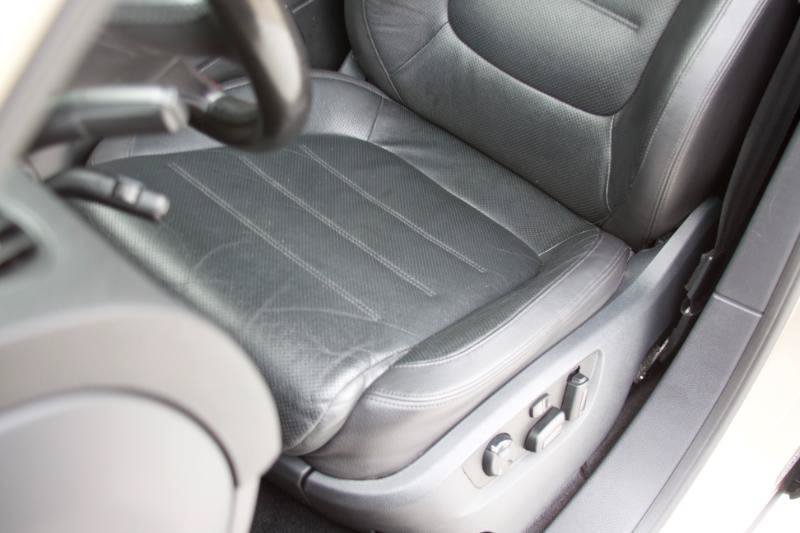 Used 2016 Volkswagen Touareg TDI AWD/4WD image 26