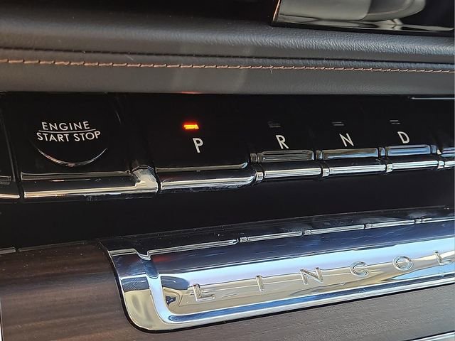 Used 2025 Lincoln Aviator Reserve w/ Illumination Package image 29