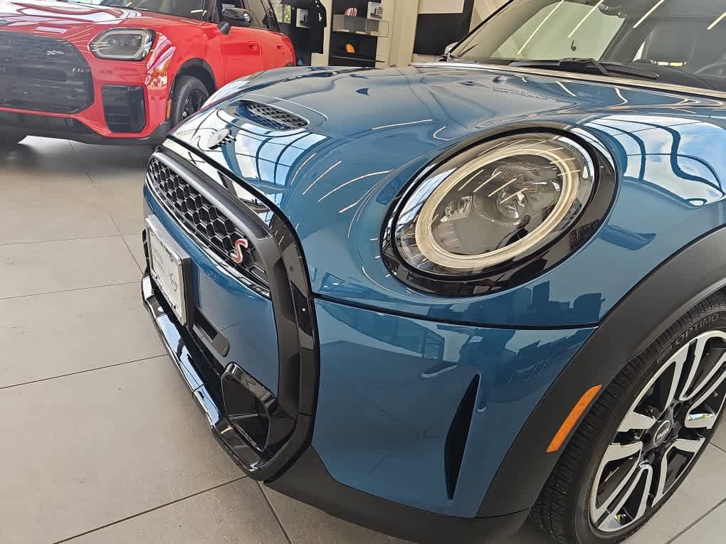 Certified 2024 MINI Cooper S FWD image 7