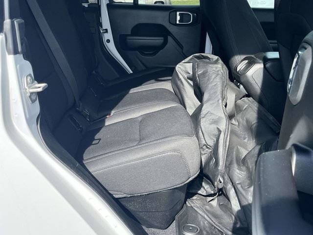 Used 2021 Jeep Gladiator Sport image 21