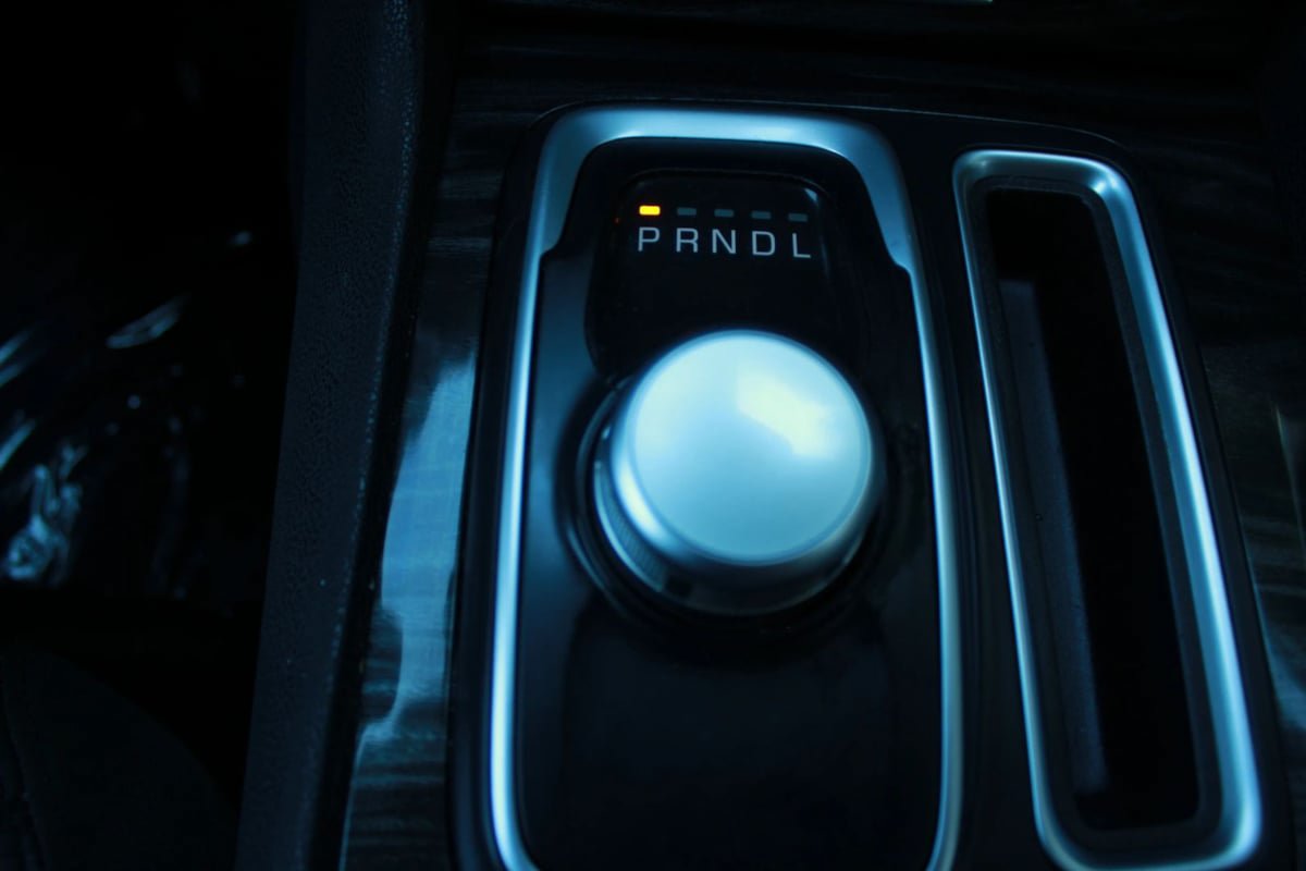 Used 2015 Chrysler 300 Limited RWD image 17