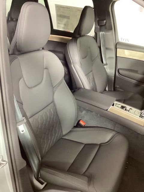 New 2026 Volvo XC90 B6 Plus w/ Protection Package Premier image 20